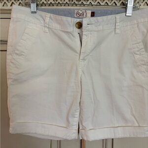 SO White Bermuda Shorts Classic Casual Fit